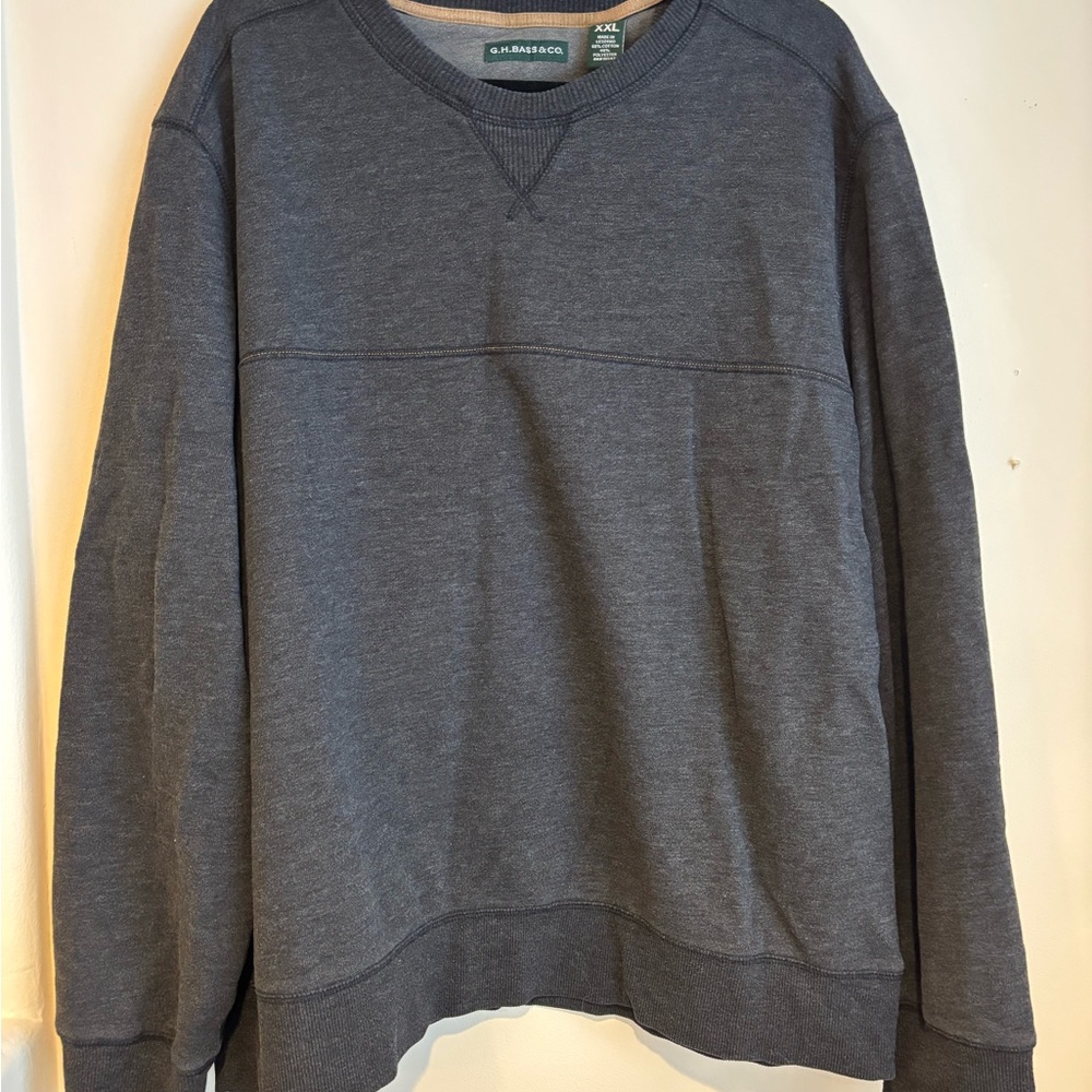 G.H. Bass & Co. Men's Dark Gray Crewneck Sweater